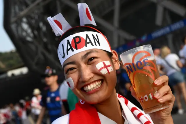 Japan fans