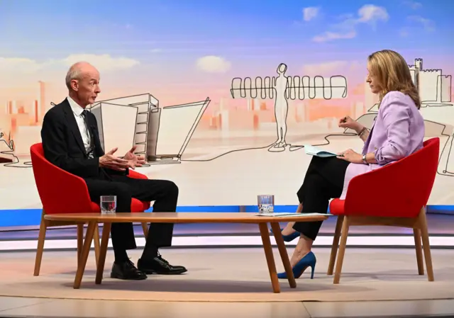 A side-on view of Pat McFadden's conversation with Laura Kuenssberg