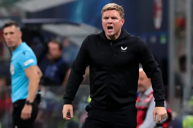 Eddie Howe screams