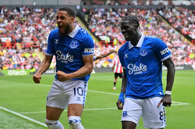 Arnaut Danjuma of Everton celebrates his goal with Amadou Onana