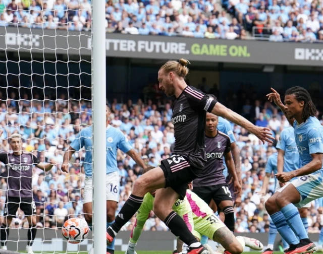 Tim Ream taps the ball in at the back post