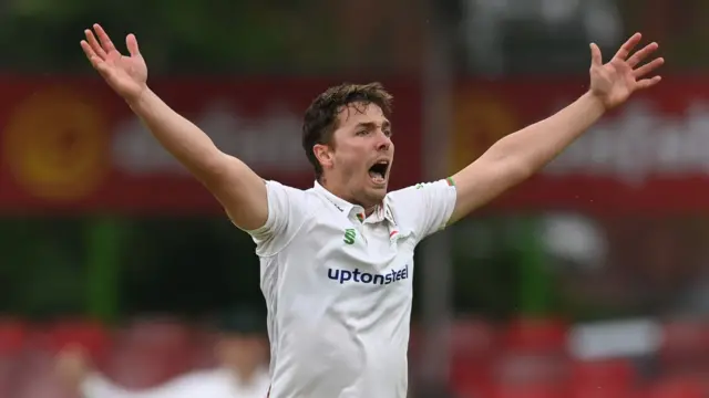 Will Davis playing for Leicestershire