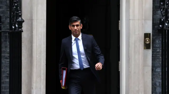 Rishi Sunak leaves No 10