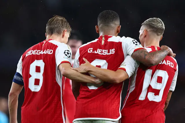 Odegaard, Jesus and Trossard arm in arm after the game