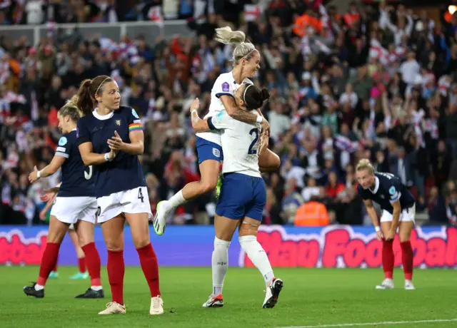 Bronze and Daly celebrate