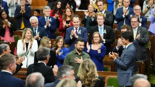 Zelensky receives a standing ovation in the Canadian Parliament