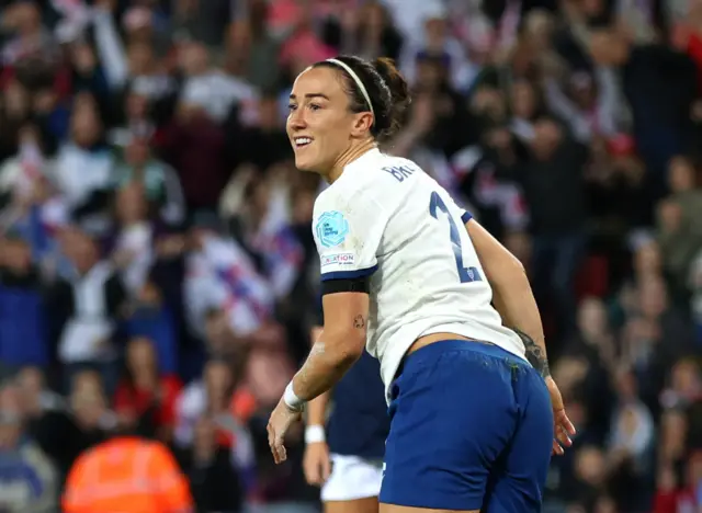 Lucy Bronze