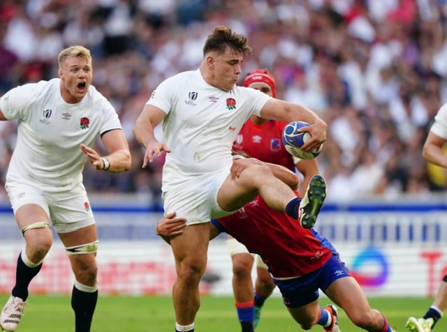 Theo Dan breaks a tackle