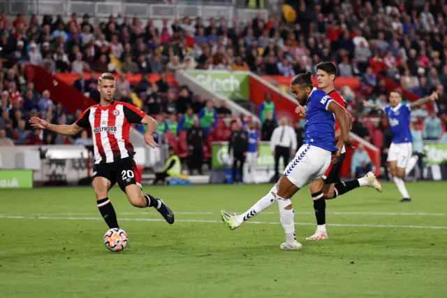 Dominic Calvert-Lewin scores for Everton