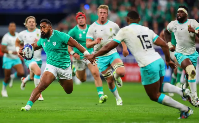 Bundee Aki