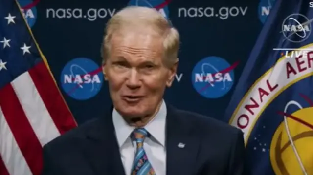 Nasa administrator Bill Nelson congratulating all involved