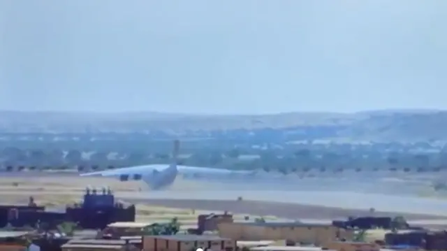 Screengrab from Mali Gao airport crash (Fair Dealing)