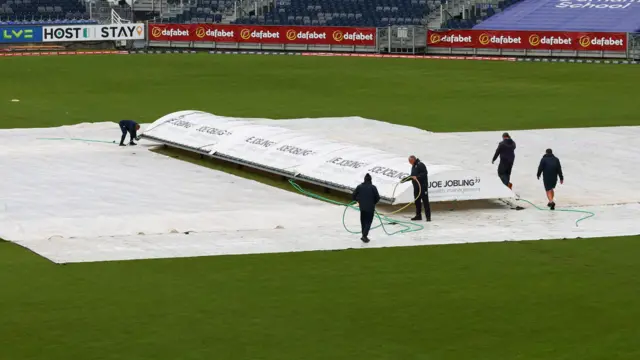 Covers brought on at Chester-le-Street