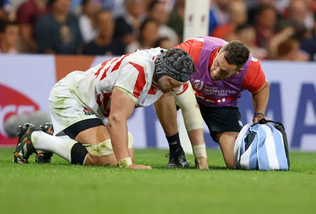 Pieter Labuschagne of Japan receives treatment