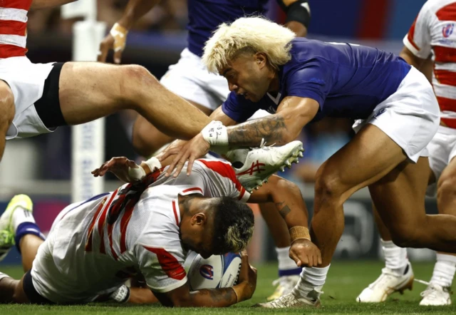 Jonathan Taumateine straight back into action rucking over the ball