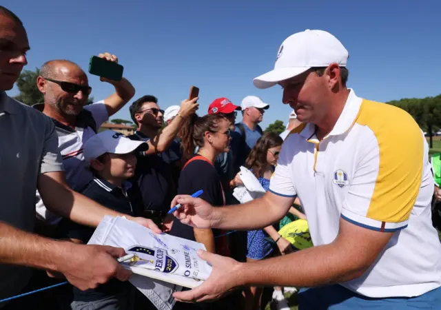 Sepp Straka signs autographs at the 2023 Ryder Cup