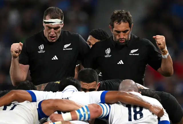 Brodie Retallick (L) and Samuel Whitelock (R) of New Zealand