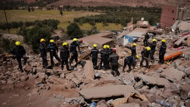 Rescue team continues their rescue mission in the rubble in the village, Talat N'Yaaqoub. Local and international rescuers are on the last stretch of their mission in the village, Talat N'Yaaqoub, the epicentre of the disastrous Morocco earthquake, as the "golden 72 hour" period for rescuing survivors has passed. Villages in the Atlas mountain area south of Marrakesh have suffered the most from the earthquake.