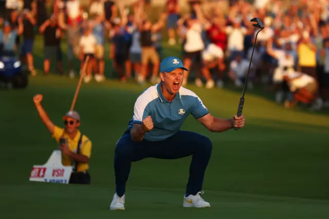 Justin Rose celebrates