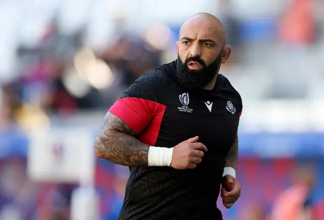 Mikheil Nariashvili of Georgia warms up