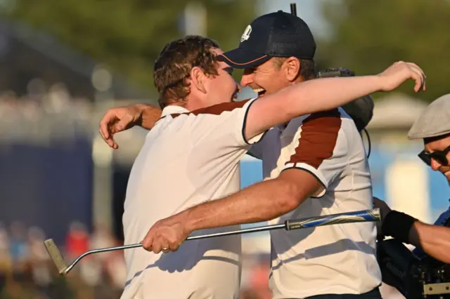 Bob MacIntyre and Justin Rose