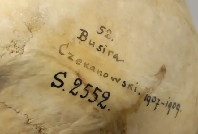 The inscription on one of the skulls in the museum archive