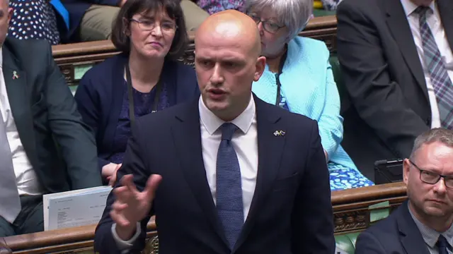 Leader of the SNP Stephen Flynn speaking in the Commons