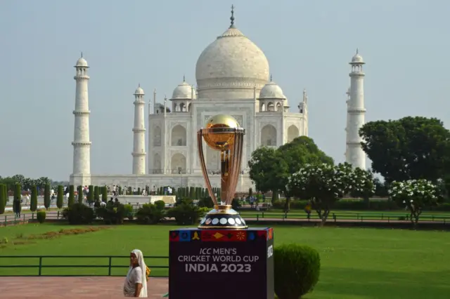 The World Cup trophy in front of the Taj Mahal in India