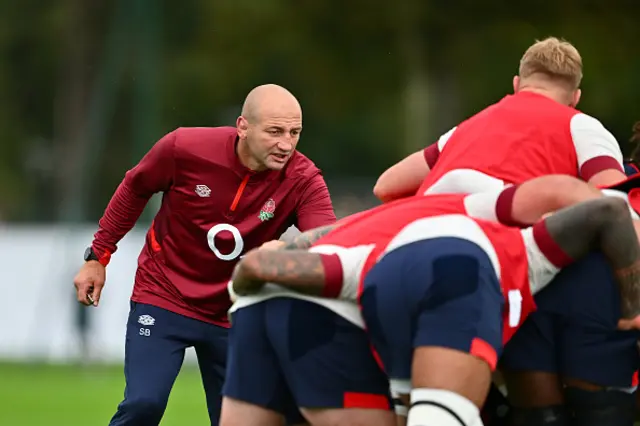 Steve Borthwick with the forwards during training