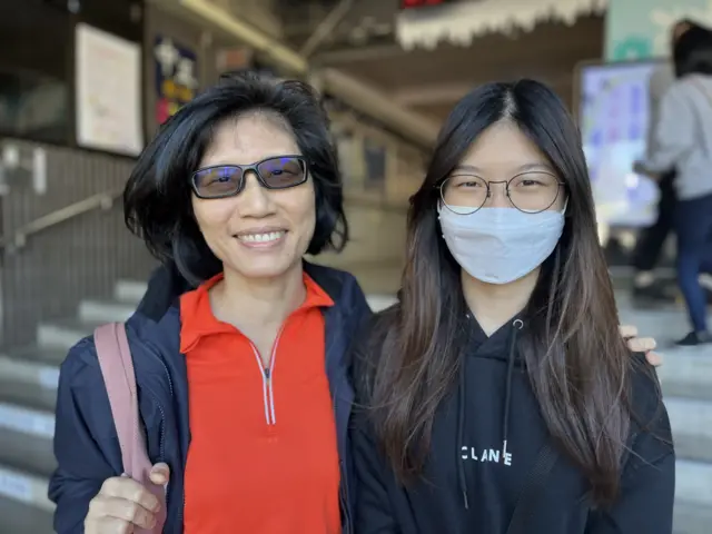 Wendy Liu and her daughter Amanda