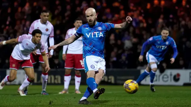 Paddy Madden scores for Stockport