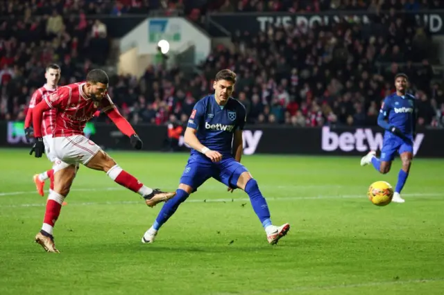 Nahki Wells shoots for Bristol City