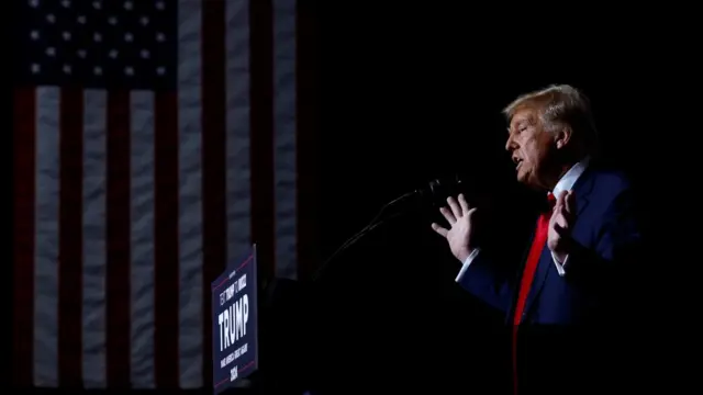 Donald Trump speaks during his Iowa caucus night watch party in Des Moines