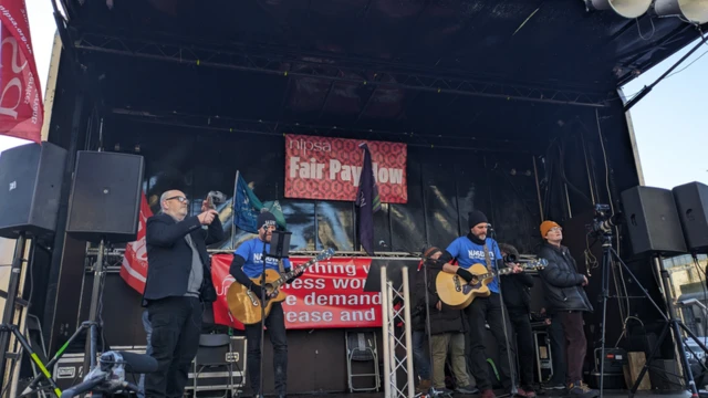 Gig at Belfast rally