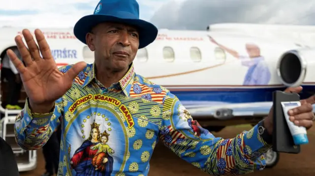 Congolese Presidential candidate Moise Katumbi waves to his supporters at the Beni airport after holding campaign meetings in the Grand-Nord part of North Kivu province, Democratic Republic of Congo, November 26, 2023