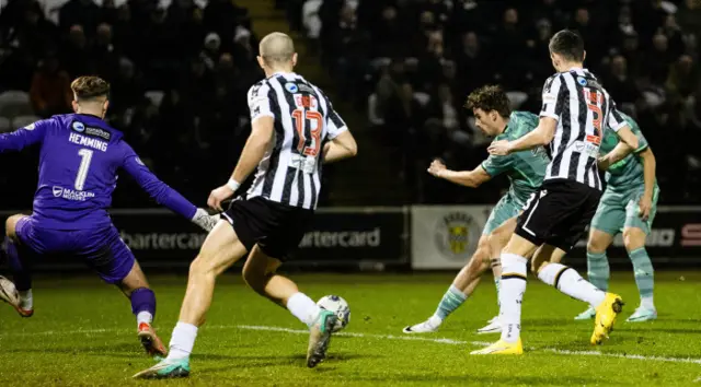 Matt O'Riley makes it 2-0 to Celtic