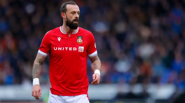 Steven Fletcher in action for Wrexham