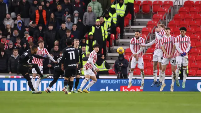 Juninho Bacuna scores for Birmingham