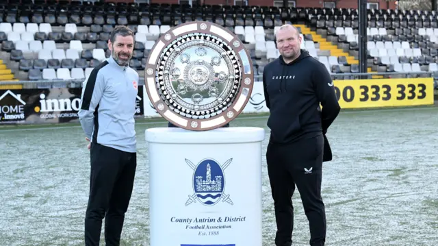 Larne manager Tiernan Lynch and Glentoran boss Warren Feeney