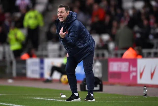 Sunderland manager Michael Beale shouting from the touchline