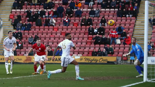 Elliott Nevitt scores for Crewe