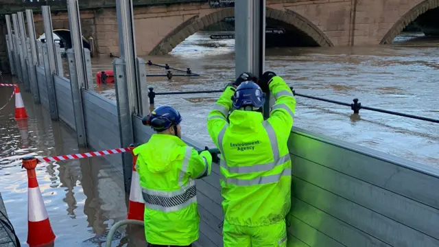 Environment Agency Workers in Bewdley