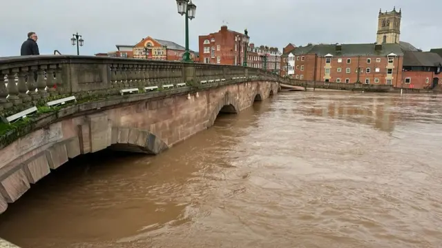 Water passing under the bridge in Worcester