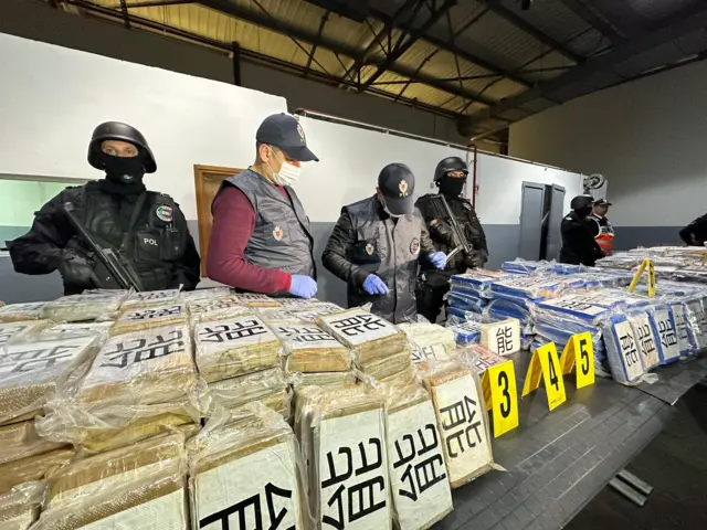 Morocco's General Directorate for National Security (DGSN) displays 1.488 tonnes of cocaine confiscated on 2 January 2024