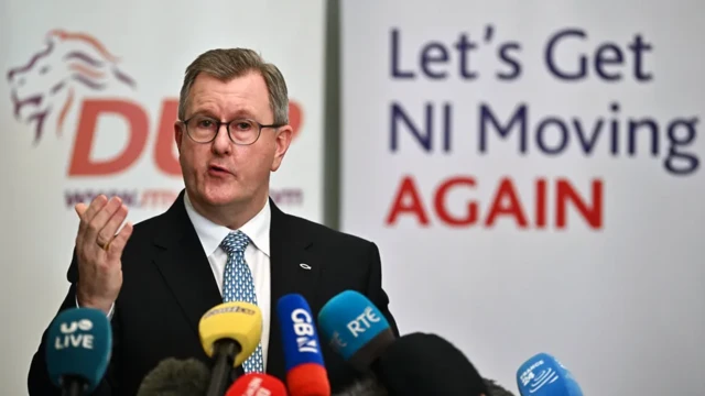 Sir Jeffrey Donaldson at a news conference