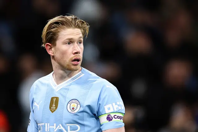 Kevin De Bruyne looks on