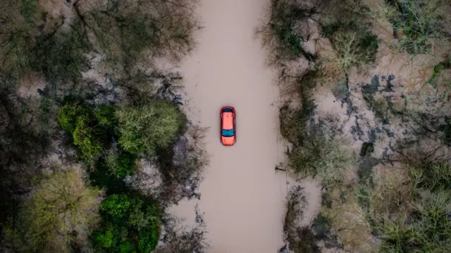 Flooded road near Tamworth