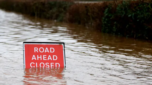 Flooding sign