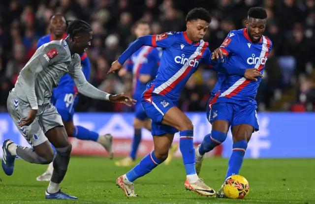 Franca tries to run away from the Everton midfield.