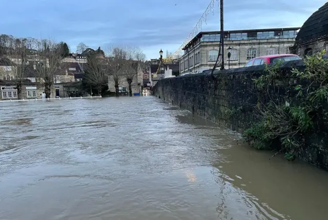 Rising river levels in Bradford-on-Avon